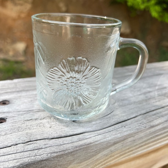 Vintage KIG Malaysia Glass Mug with Embossed Flowers (Set of 4) - Picture 1 of 3